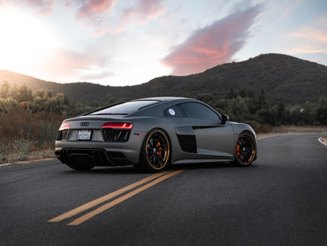 Audi R8 V8